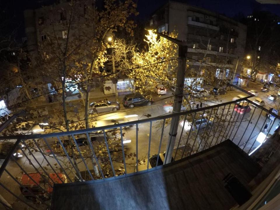 Lagaza'S Home Pekini Тбилиси Екстериор снимка